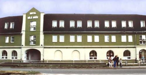 Hotel Bila Ruze Brno Bagian luar foto