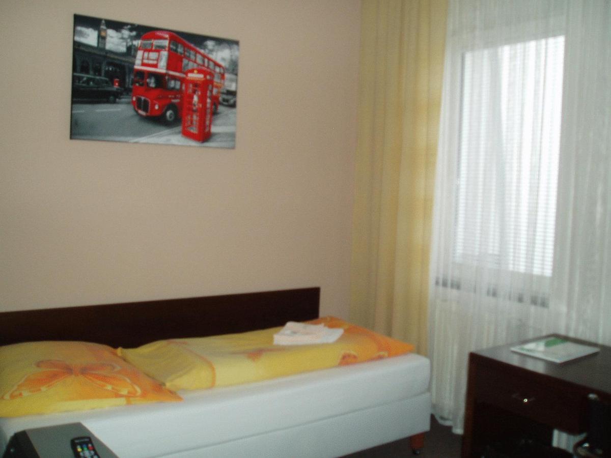 Hotel Bila Ruze Brno Bagian luar foto