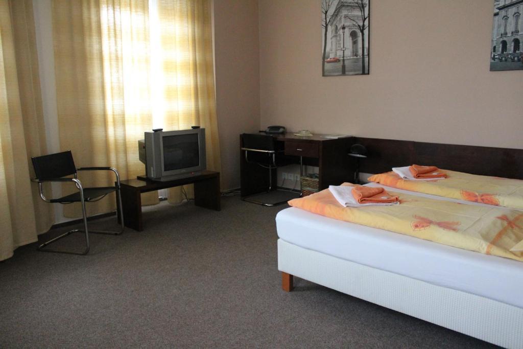 Hotel Bila Ruze Brno Bagian luar foto