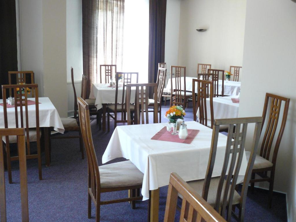 Hotel Bila Ruze Brno Bagian luar foto