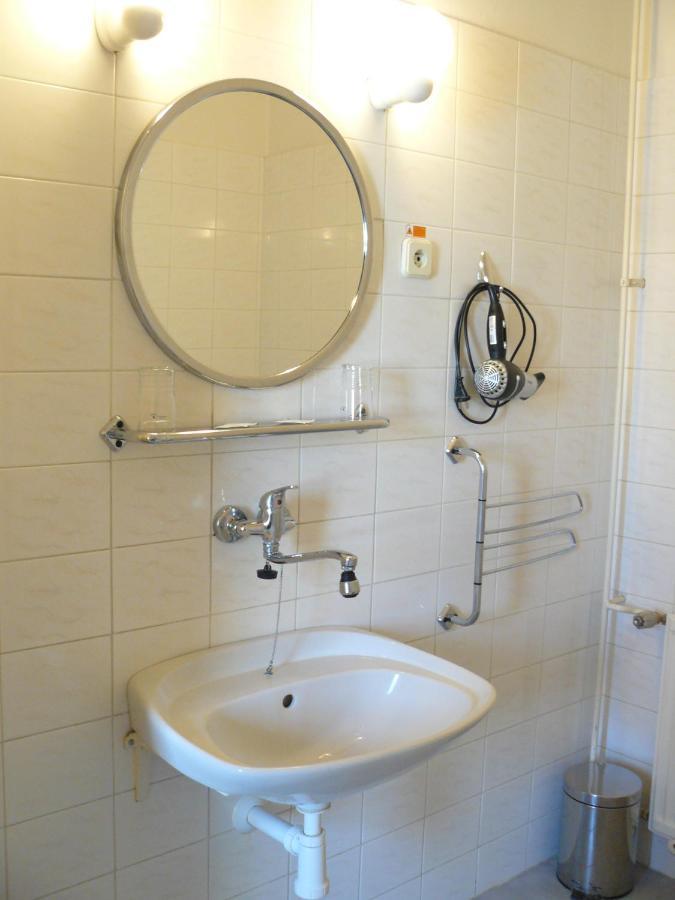 Hotel Bila Ruze Brno Bagian luar foto